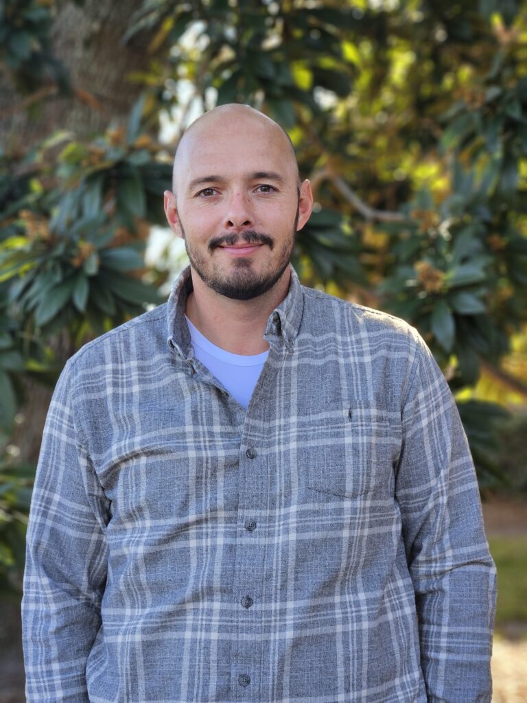 Steven Lusby Owner of Low Tide Home Services