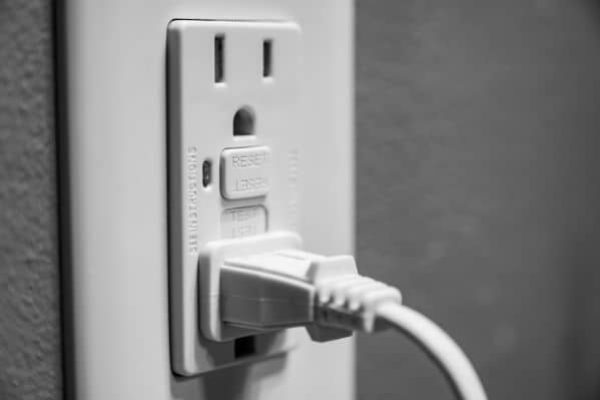 Outlets-1-1.jpg